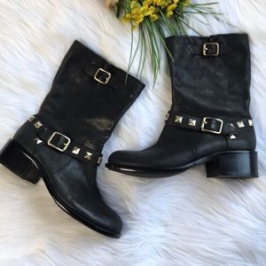 SAKS FIFTH AVENUE “Wolly” BOOTS